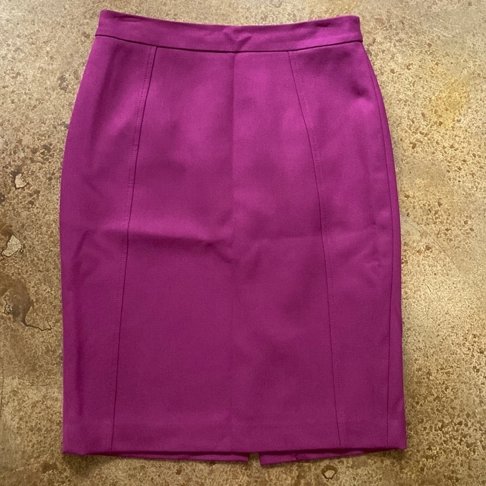 HALOGEN academia magenta seamed lined pencil skirt